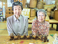 写真：松ぼっくりのクマさんづくり