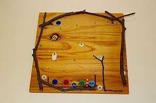 ビー玉のゲームボードの写真