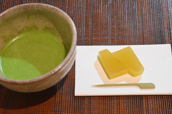 呈茶の写真