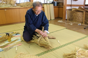 円座制作実演の写真