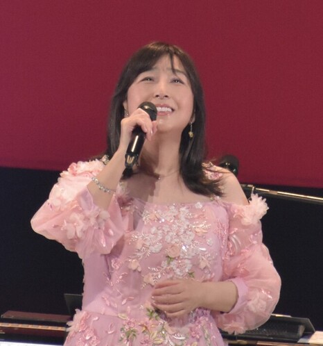 岡村孝子　画像