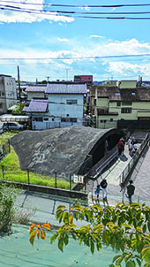 白糸台に残る掩体壕